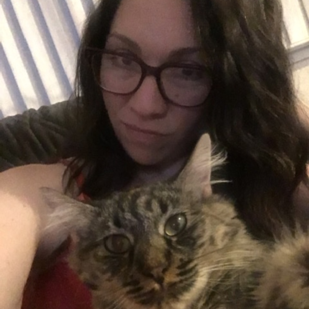 Meet your Posher, Alicia